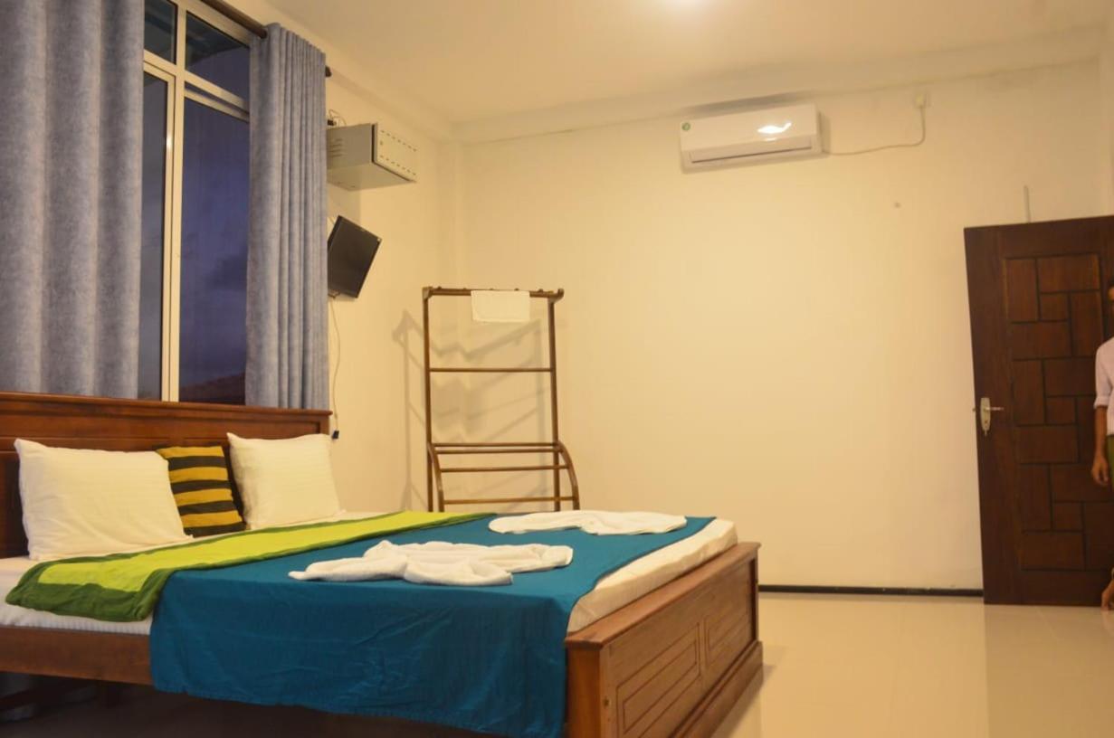 Vidushi Home Minuwangoda Exterior photo