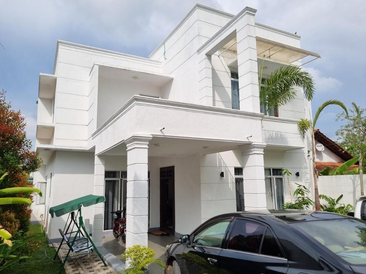 Vidushi Home Minuwangoda Exterior photo